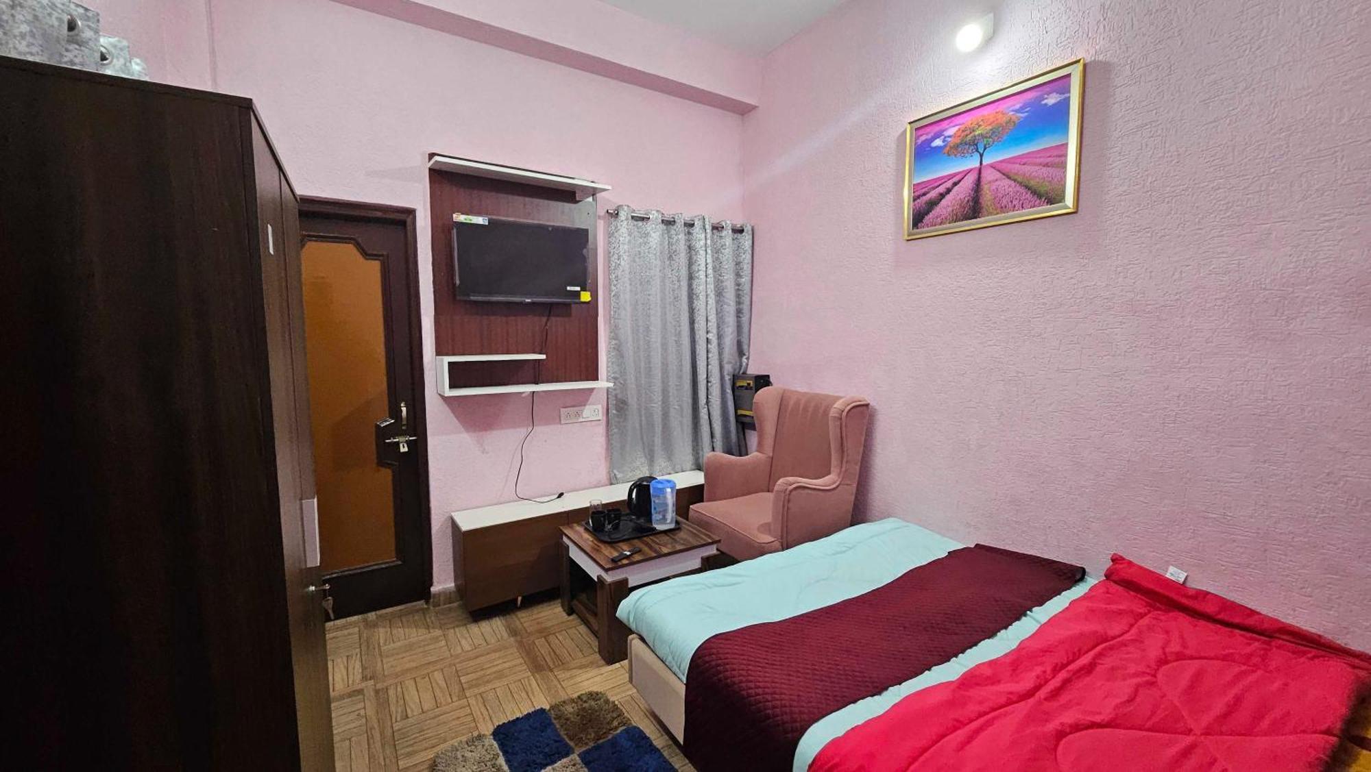 OYO 67296 Hotel Kissan Khairi Extérieur photo