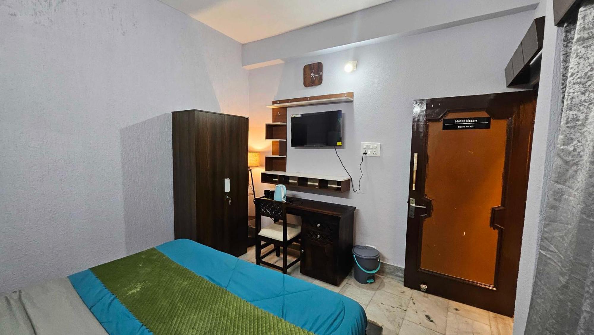 OYO 67296 Hotel Kissan Khairi Extérieur photo